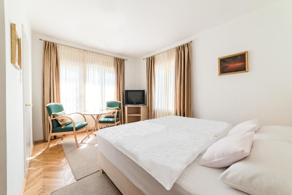 Forestine Guesthouse Hévíz Eksteriør bilde